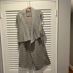 Cozy Fringe sleeveless cardigan